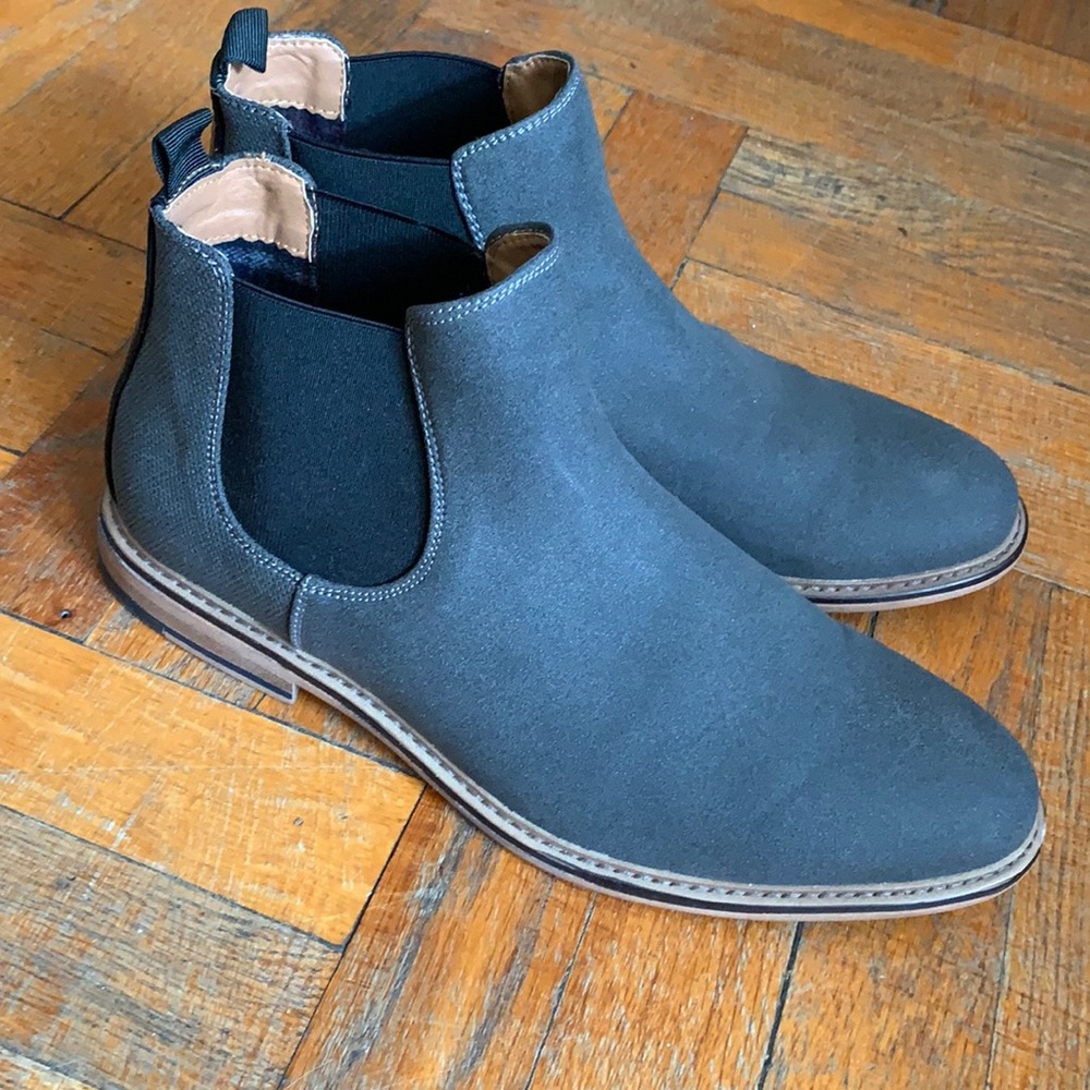 Steve Madden Chelsea Boots for SALE